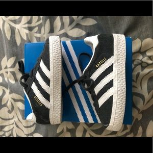 Dark gray adidas Gazelle 5k